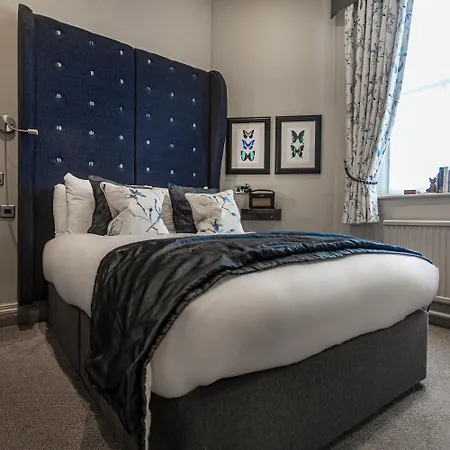 The Kings Head Hotel, Richmond, North Yorkshire - The Coaching Group Otel