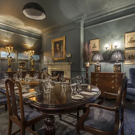 ホテル The Kings Head Hotel, Richmond, North Yorkshire - The Coaching Group 4*