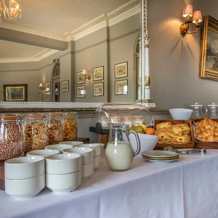 The Kings Head Hotel, Richmond, North Yorkshire - The Coaching Group ホテル リッチモンド