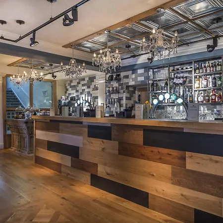 The Kings Head Hotel, Richmond, North Yorkshire - The Coaching Group リッチモンド